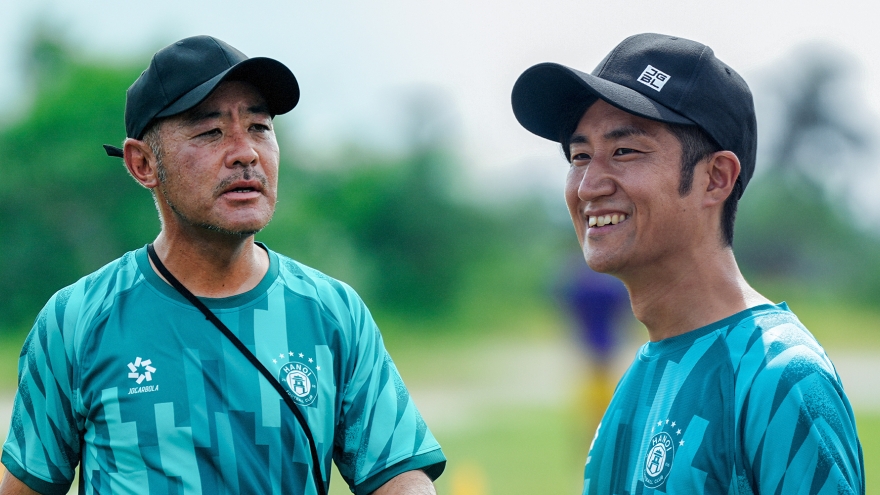 Chuyển nhượng V-League 2025/2026: Hà Nội FC công bố thêm 2 hợp đồng mới